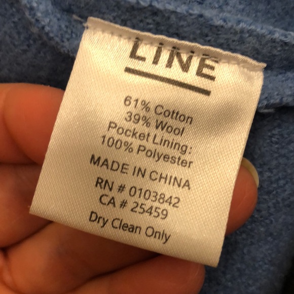 Wool Blend. Soft Blouce Blue two button. Pockets. Size XS - Picture 8 of 8